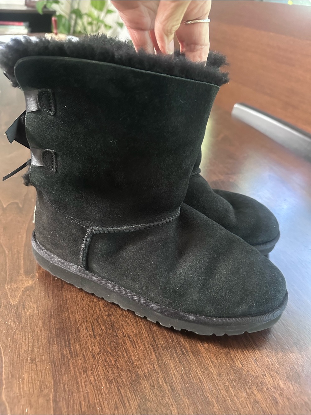 UGG Black Bailey Bow II Shearling Lined Suede Winter Boots 6 - Picture 2 of 7
